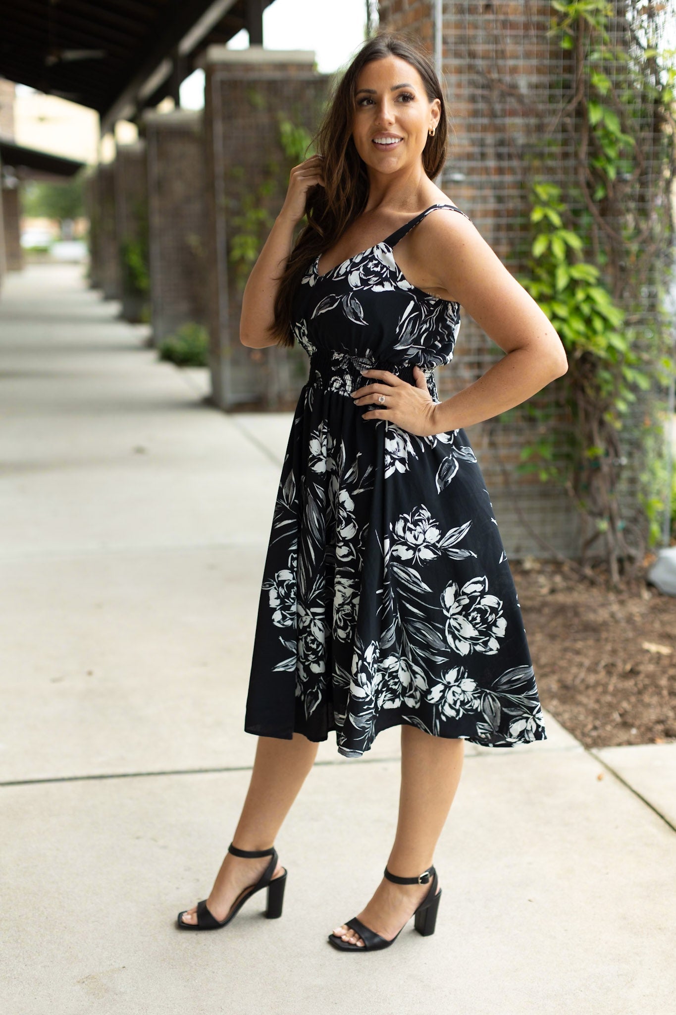 Michelle Mae Cassidy Midi Dress - Black and White Floral