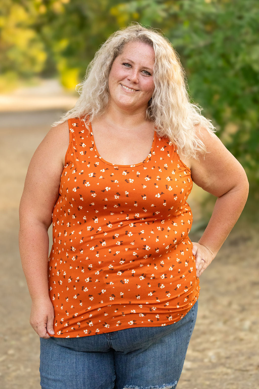 Michelle Mae Luxe Crew Tank - Micro Rust Floral