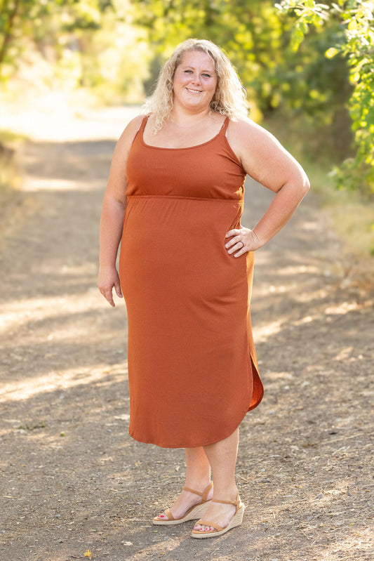 Michelle Mae Reagan Ribbed Midi Dress - Rust