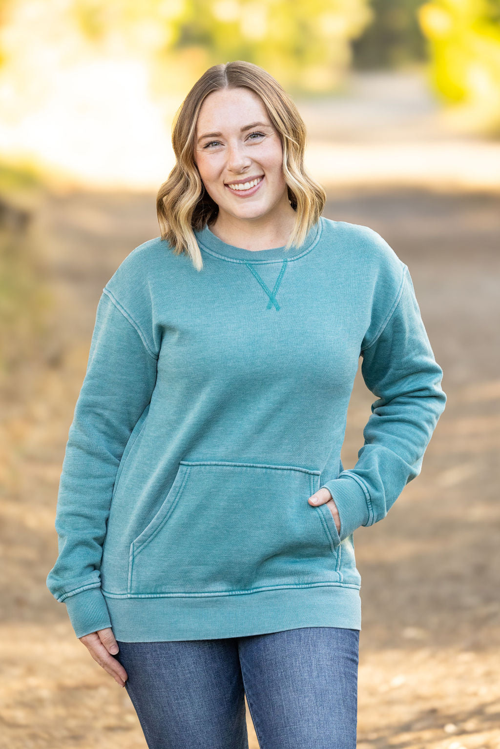 Michelle Mae Vintage Wash Pocket Pullover - Teal