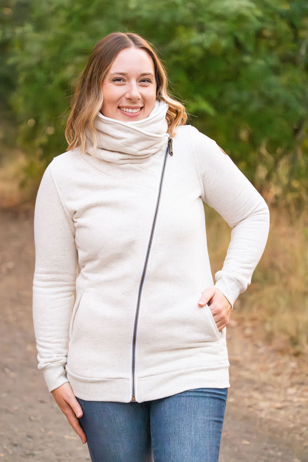 Michelle Mae Quinn ZipUp Cowl - Oatmeal