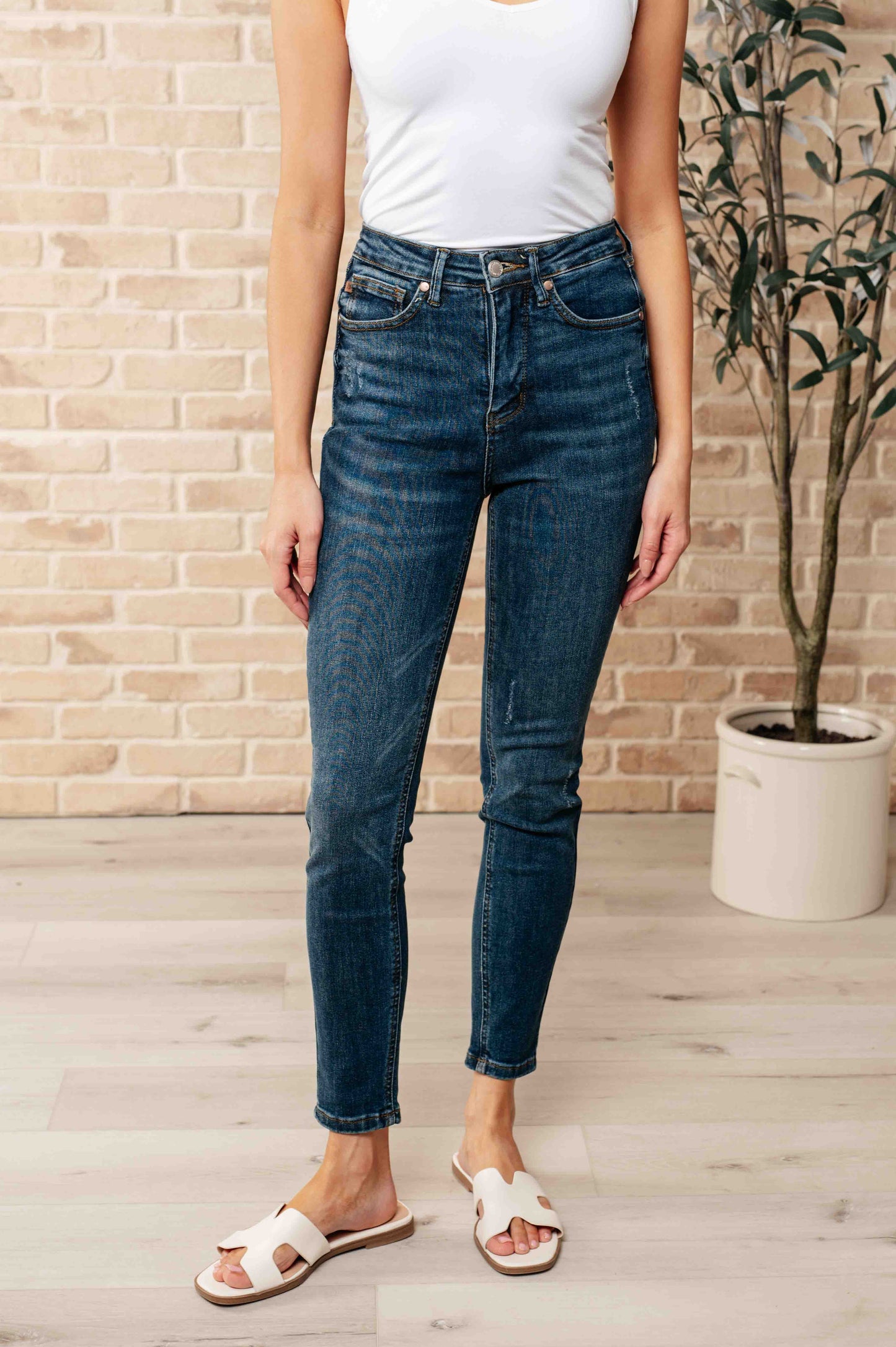 Judy Blue Cora High Rise Control Top Skinny Jeans