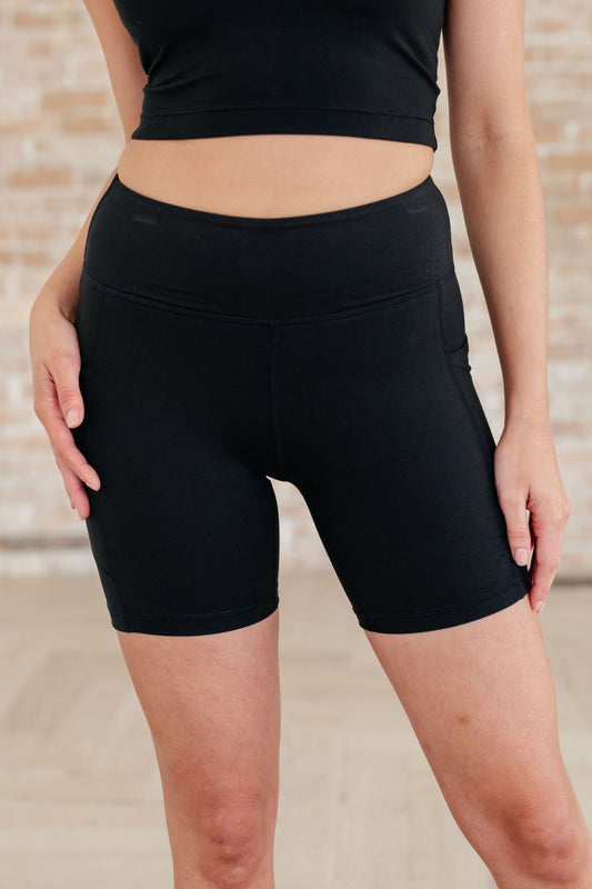 Rae Mode Getting Active Biker Shorts in Black