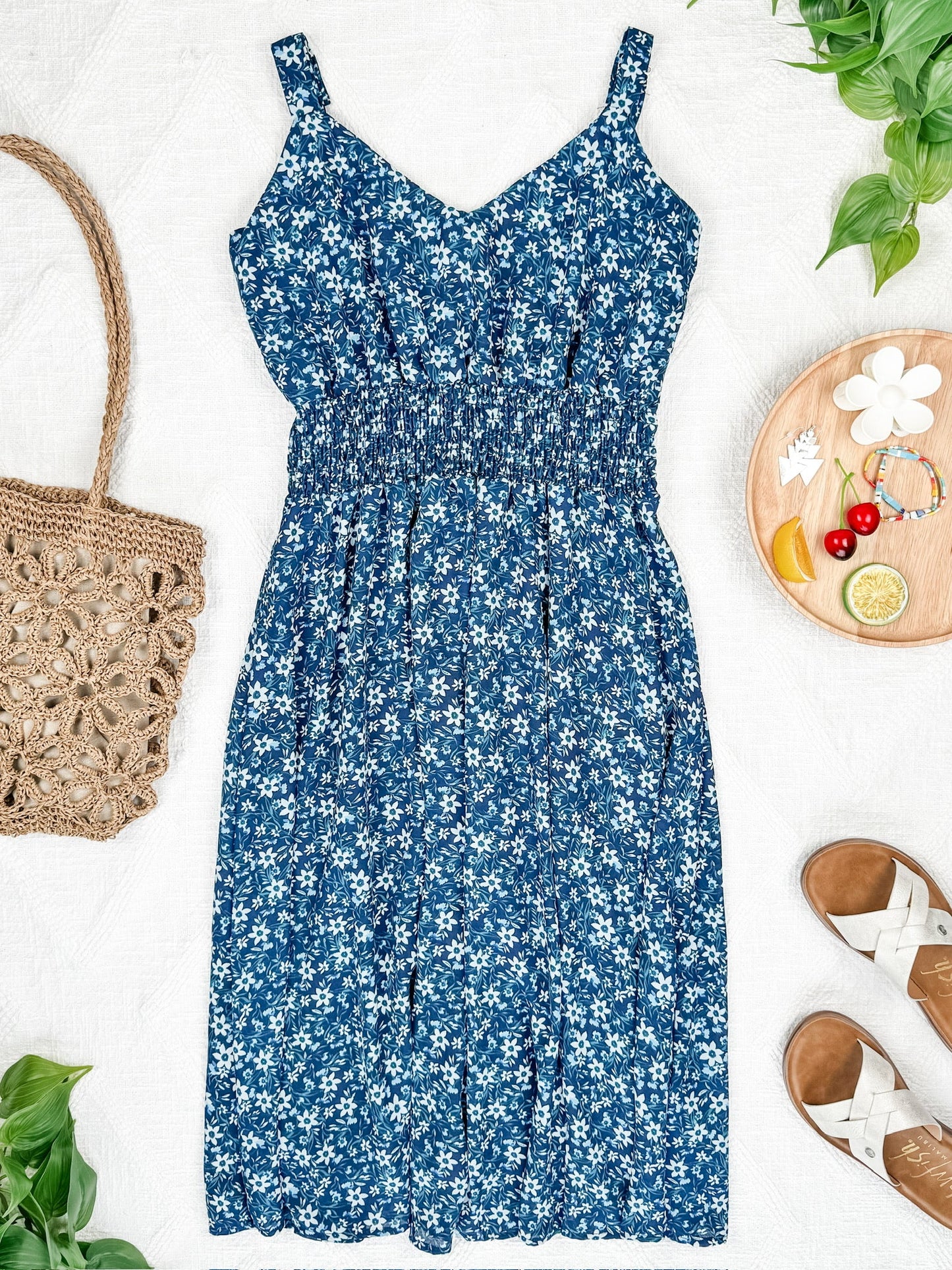 Michelle Mae Cassidy Midi Dress - Blue Floral Mix