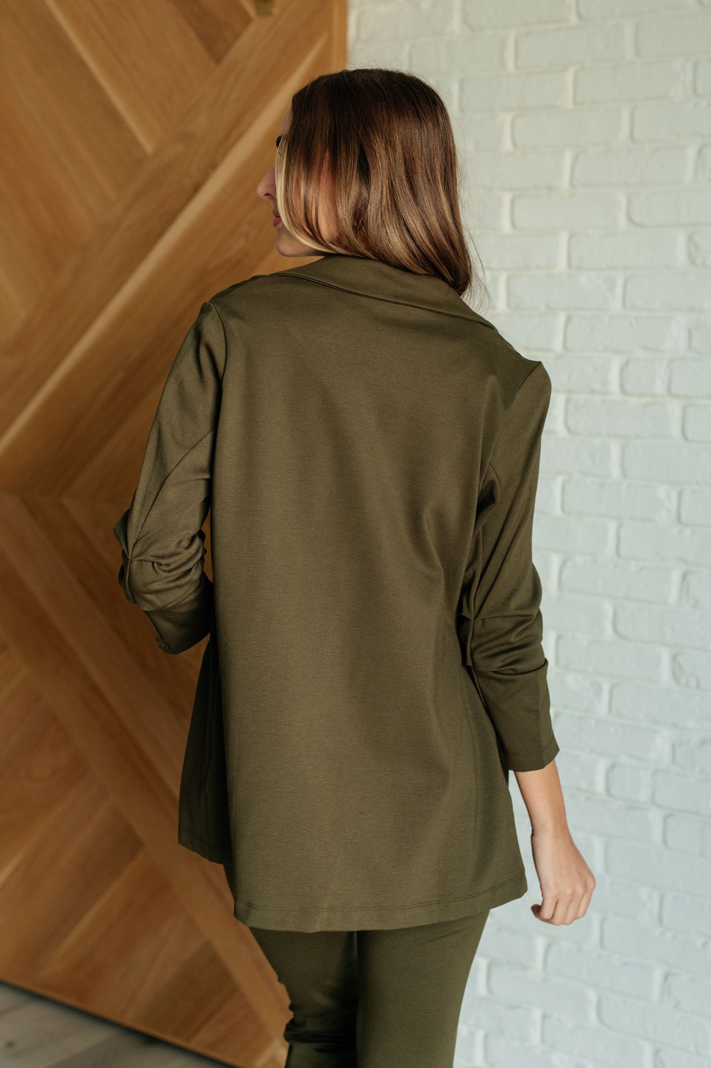 Dear Scarlett Magic 3/4 Blazer in Olive