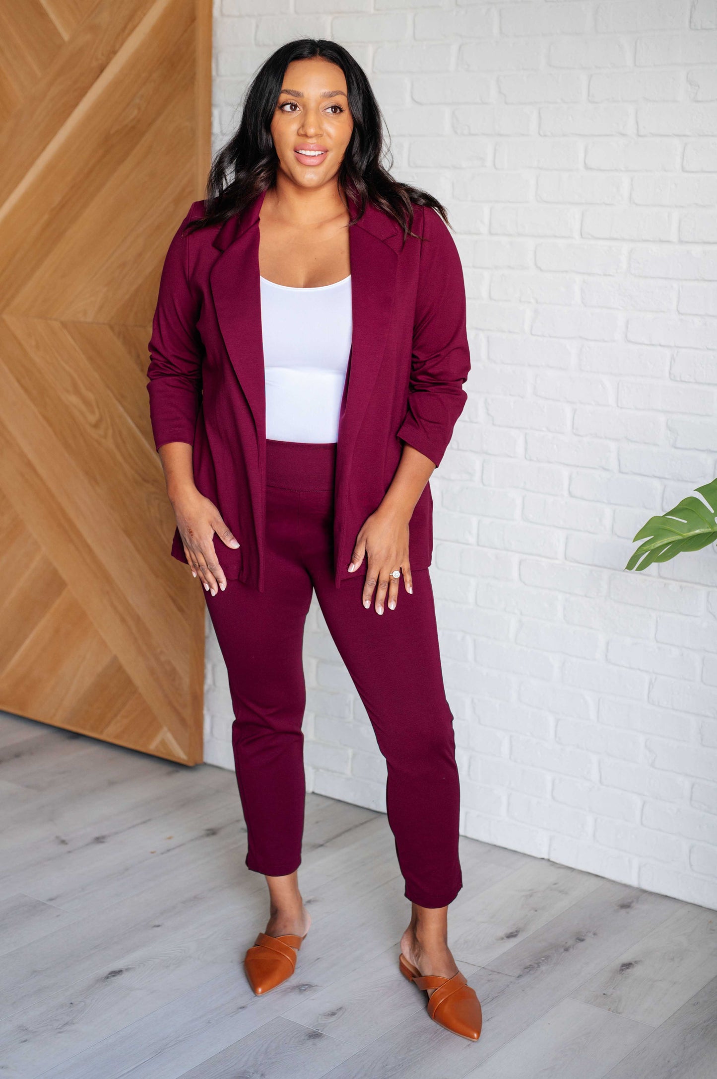 Dear Scarlett Magic 3/4 Blazer in Wine