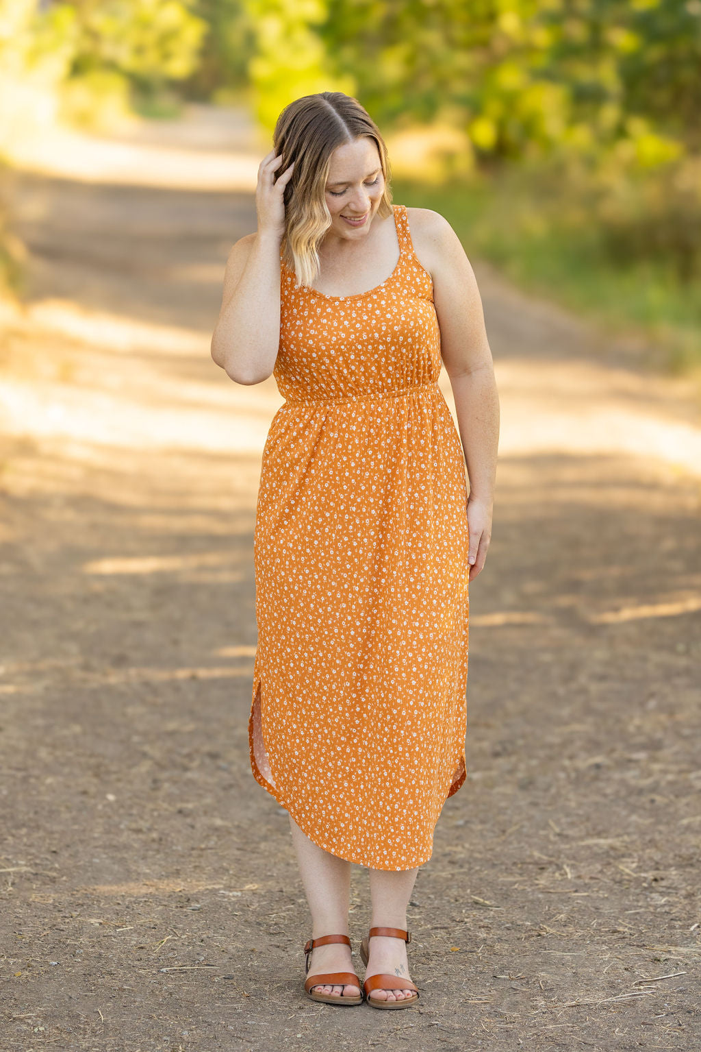 Michelle Mae Reagan Ribbed Midi Dress - Pumpkin Floral