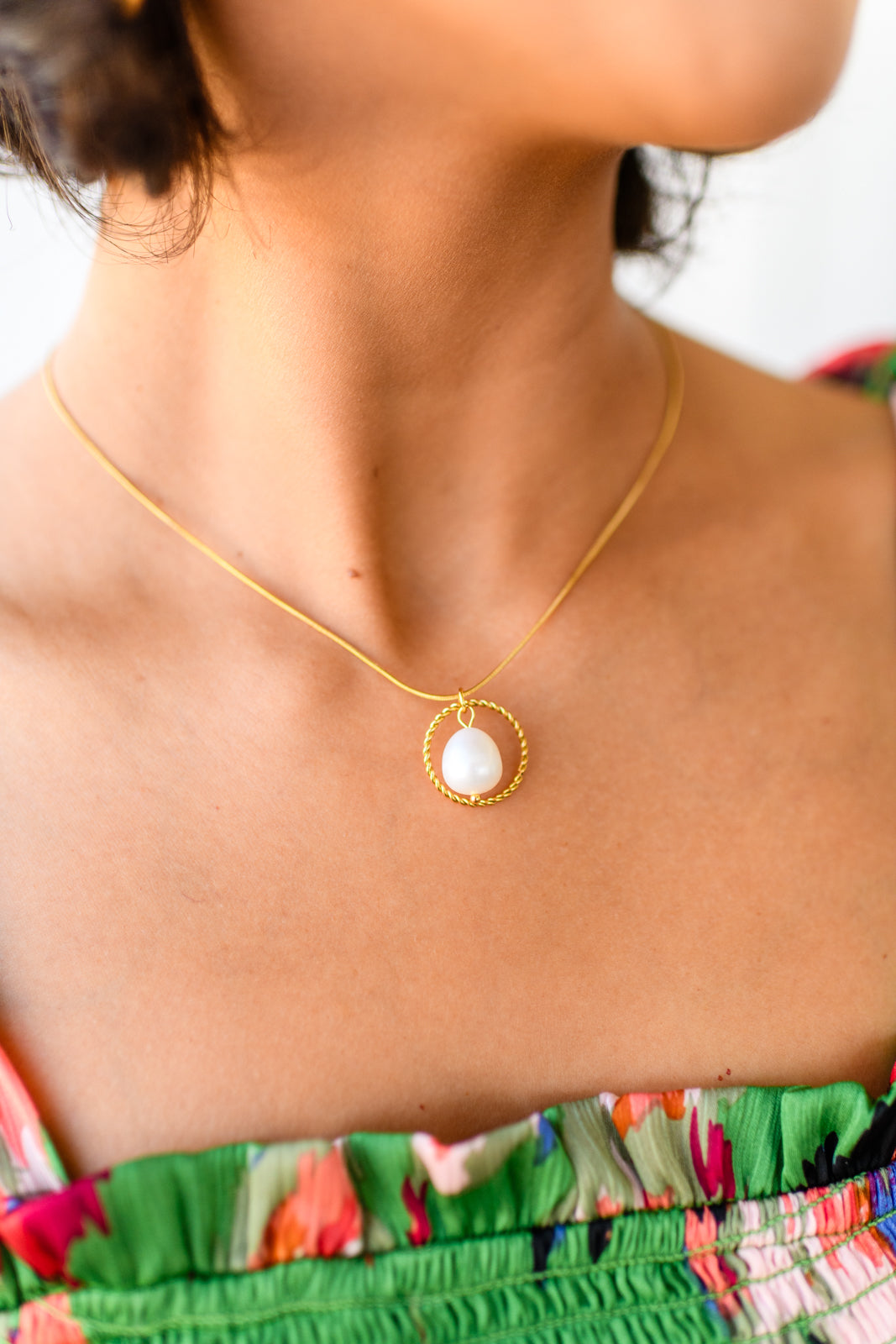 Center of the World Pearl Pendant Necklace - G Marie's Boutique 