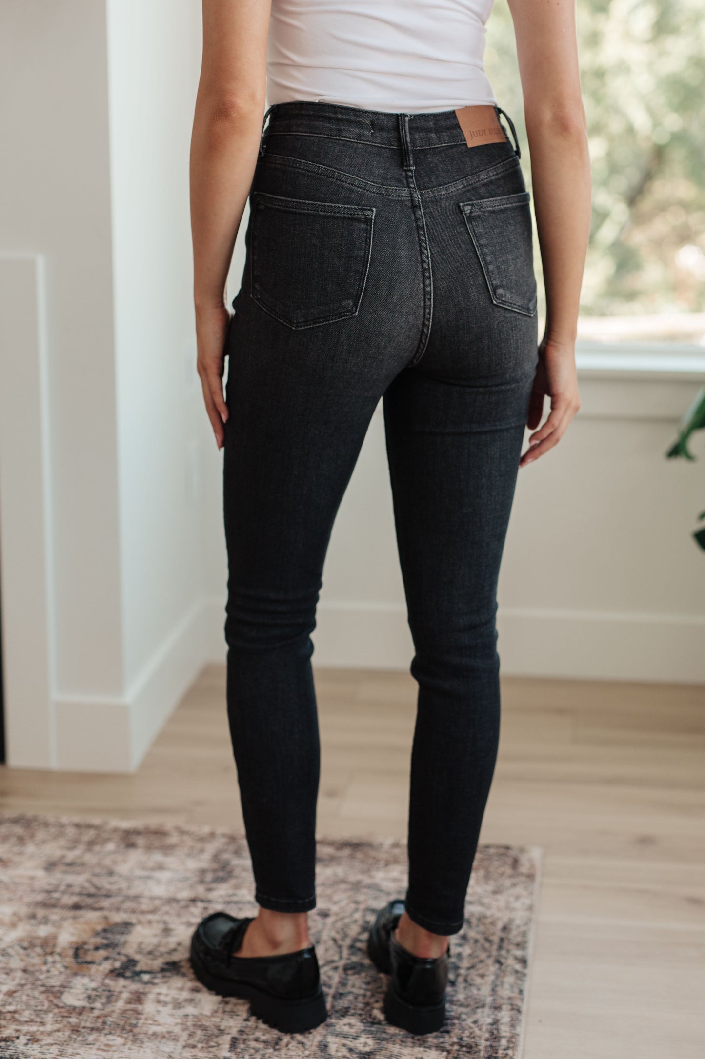 Octavia High Rise Control Top Skinny Jeans in Washed Black - G Marie's Boutique 