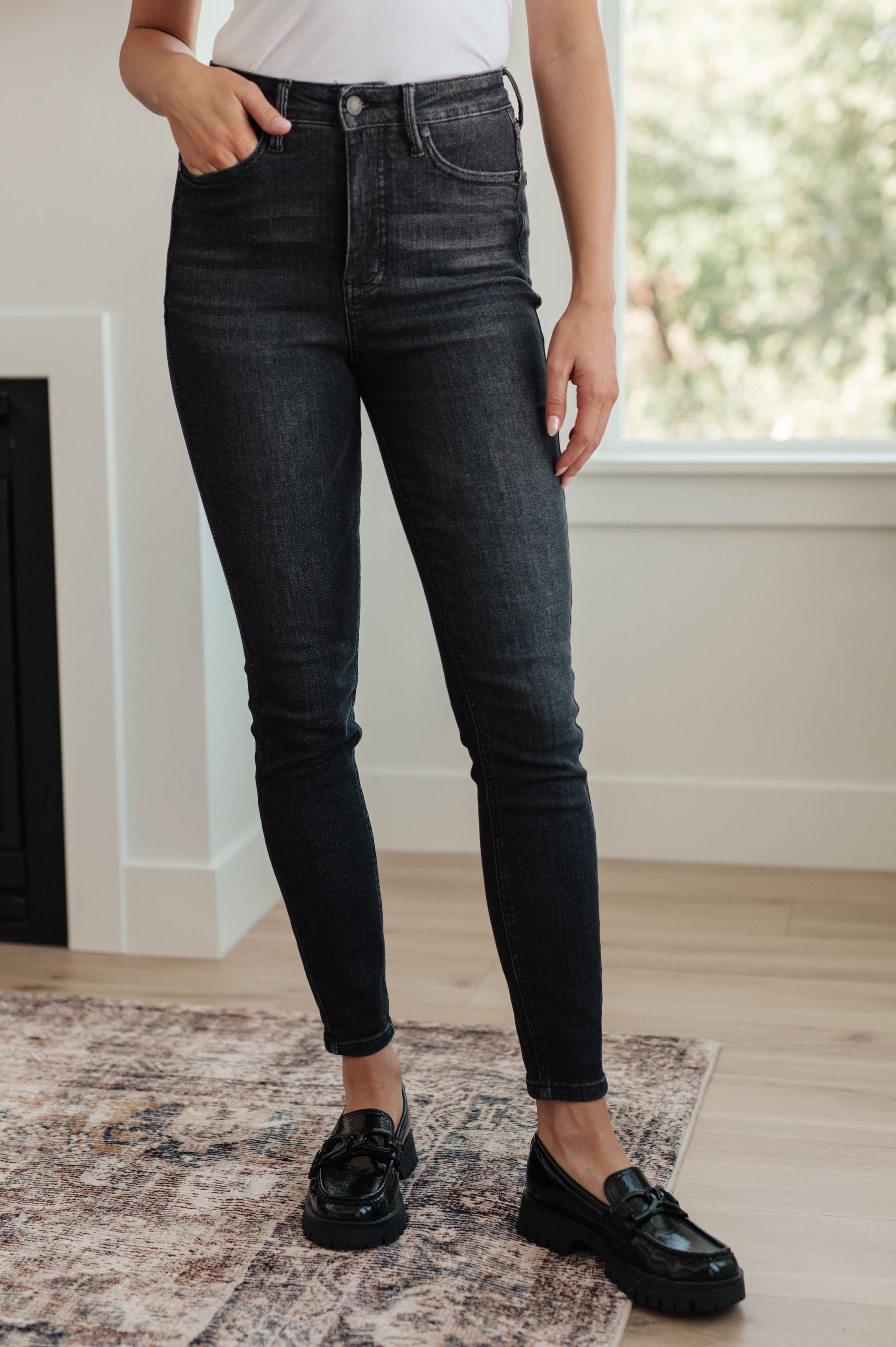 Octavia High Rise Control Top Skinny Jeans in Washed Black - G Marie's Boutique 