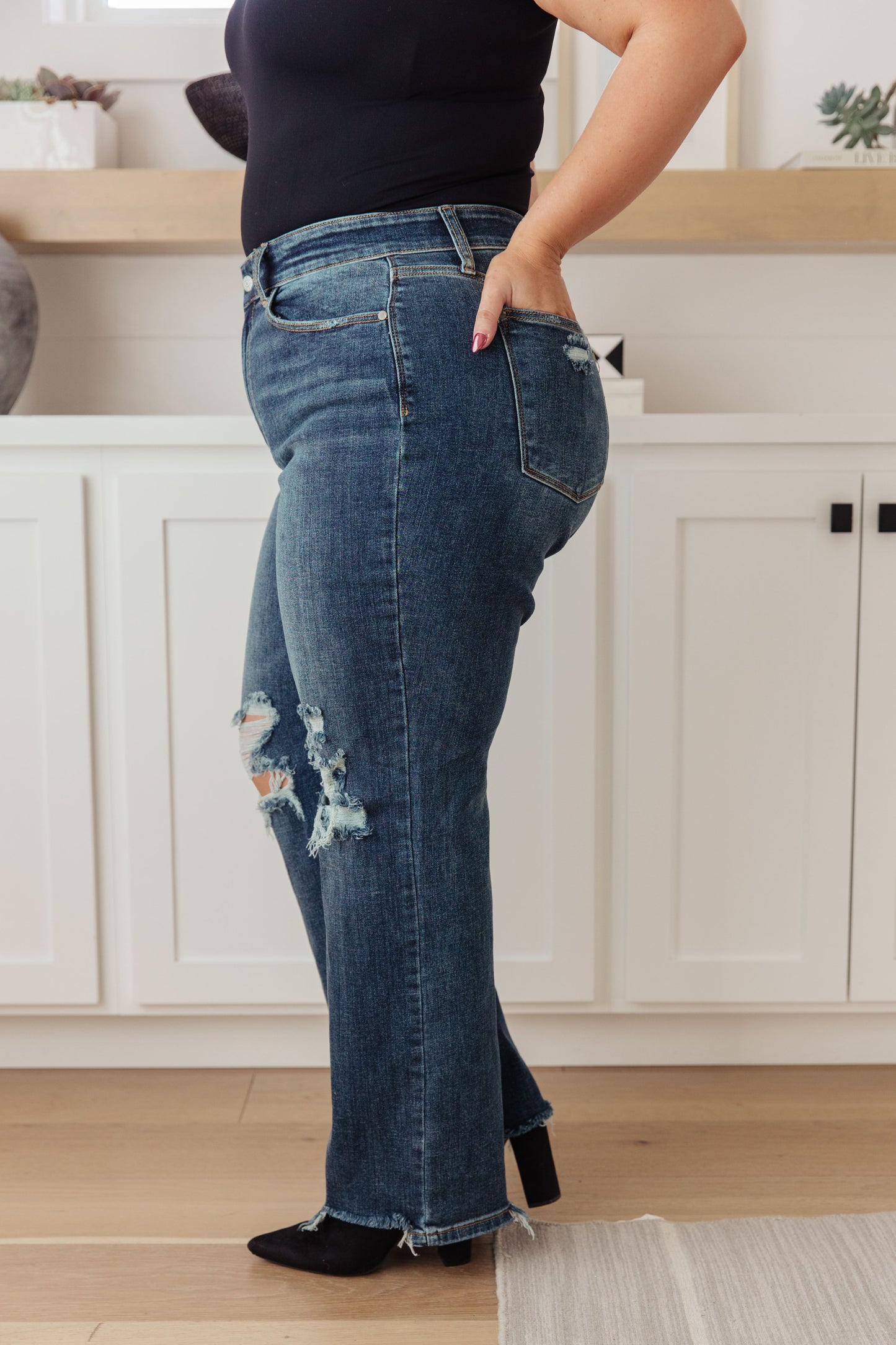 Rose High Rise 90's Straight Jeans in Dark Wash - G Marie's Boutique 